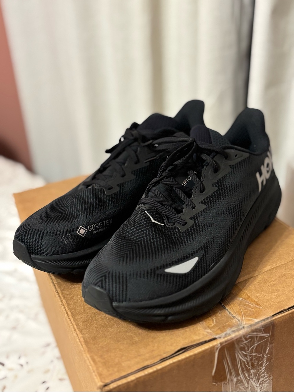 Hoka One One Black Men's Gore-Tex Running Sneakers